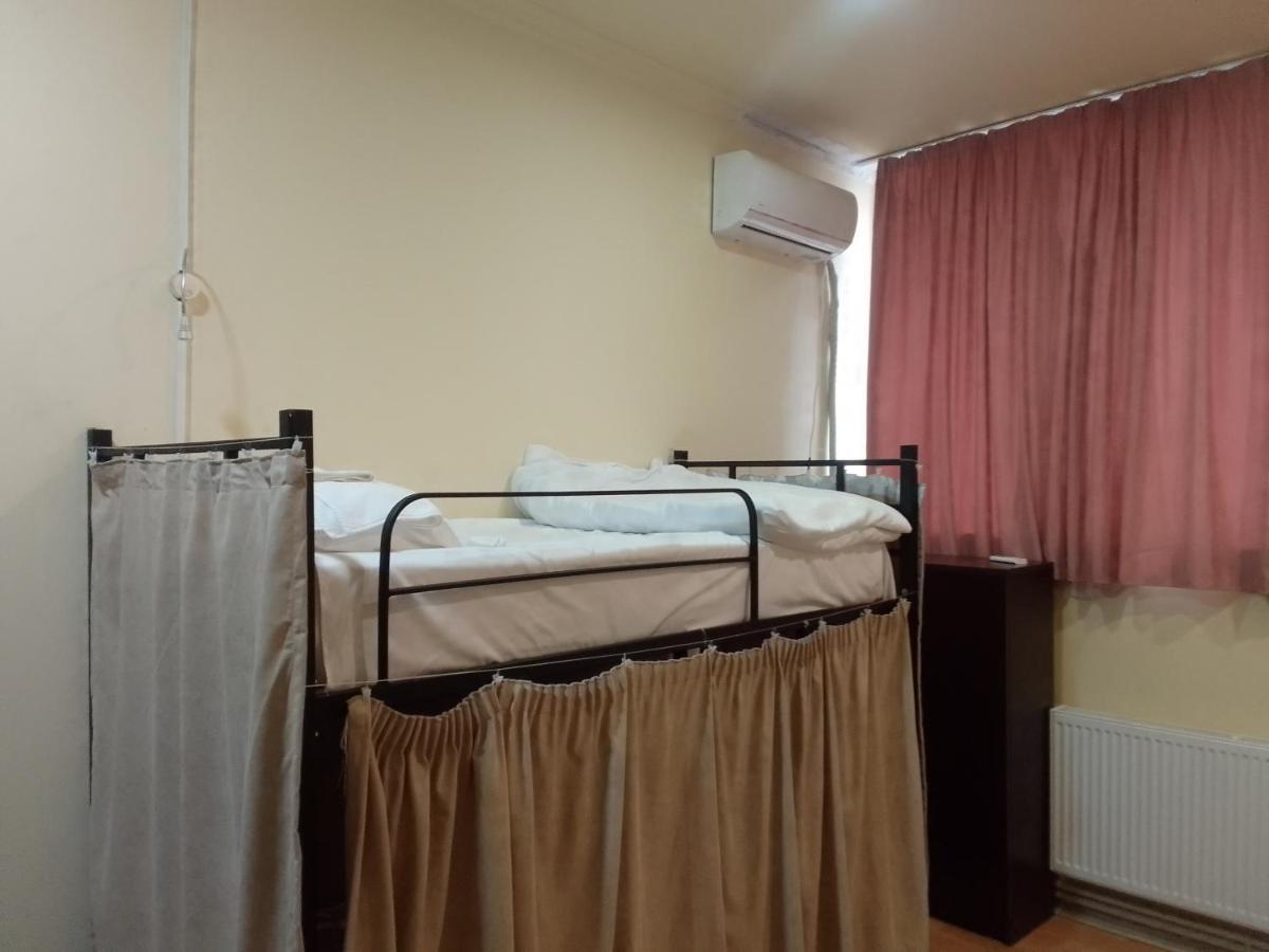Wine Hostel Tbilisi Buitenkant foto