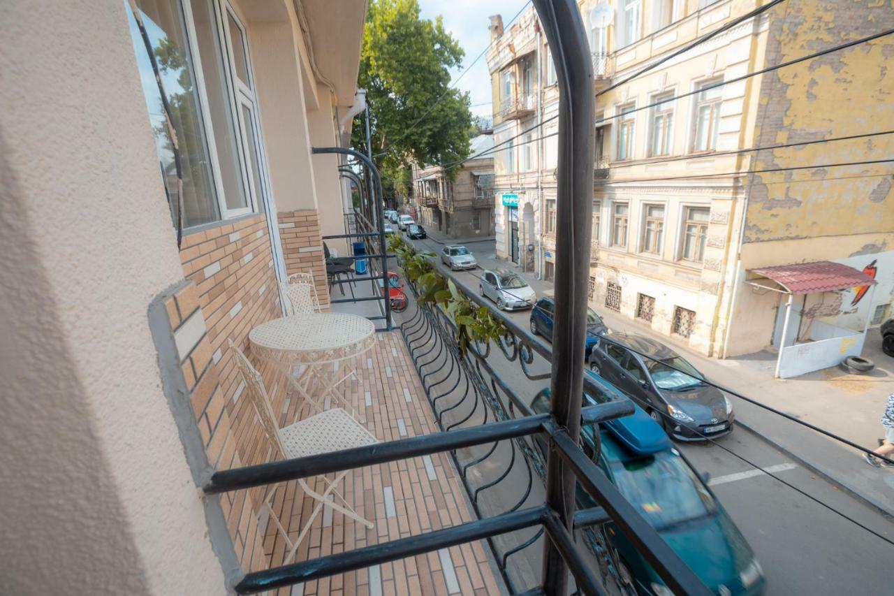 Wine Hostel Tbilisi Buitenkant foto